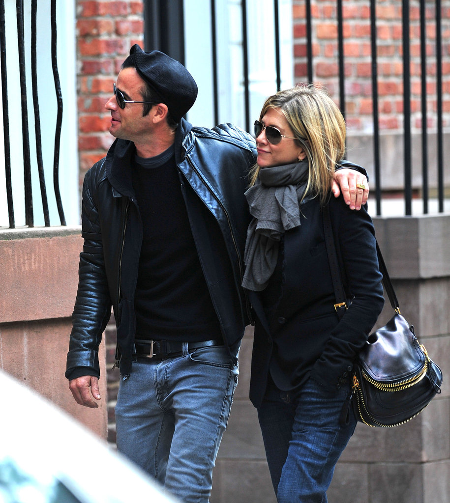 In September 2011, Justin put a loving arm around Jennifer during one of their many walks around NYC.
In September 2011, Justin put a loving arm around Jennifer during one of their many walks around NYC.