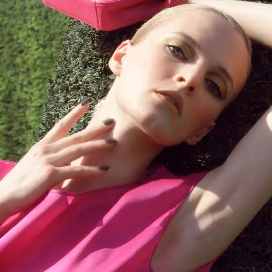 Dior Secret Garden Full Film Fall 2012 (Video) Dior Secret Garden Full Film Fall 2012 (Video)