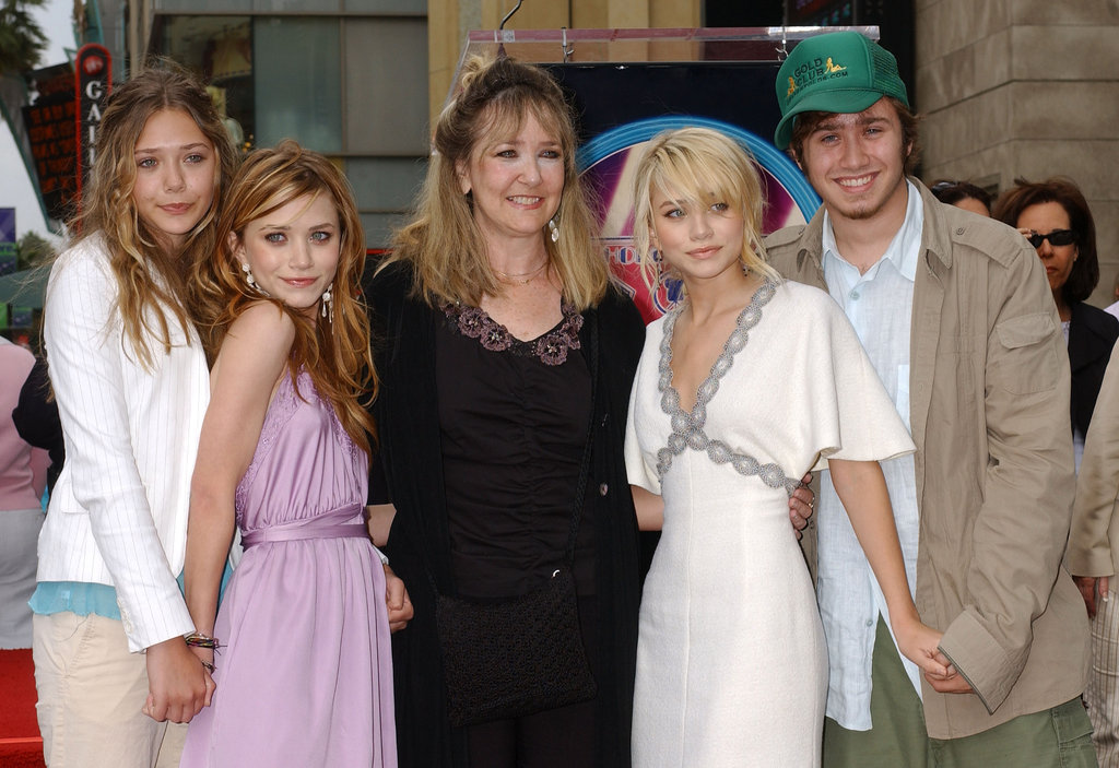 Mary-Kate and Ashley Olsen Mary-Kate and Ashley Olsen