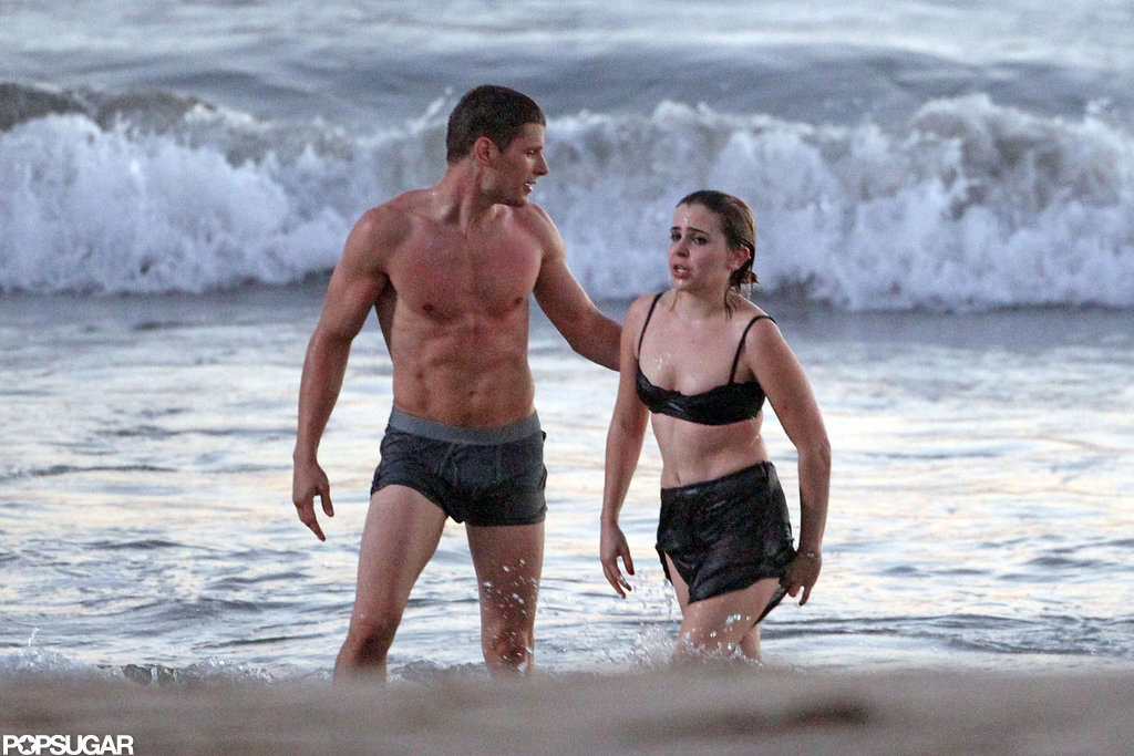 Celebrity & Entertainment | Parenthood's Mae Whitman Films a Sexy PDA