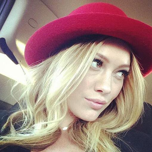 Hilary Duff Shared A Selfie And Showed Off Her Cute New Red Lets Be