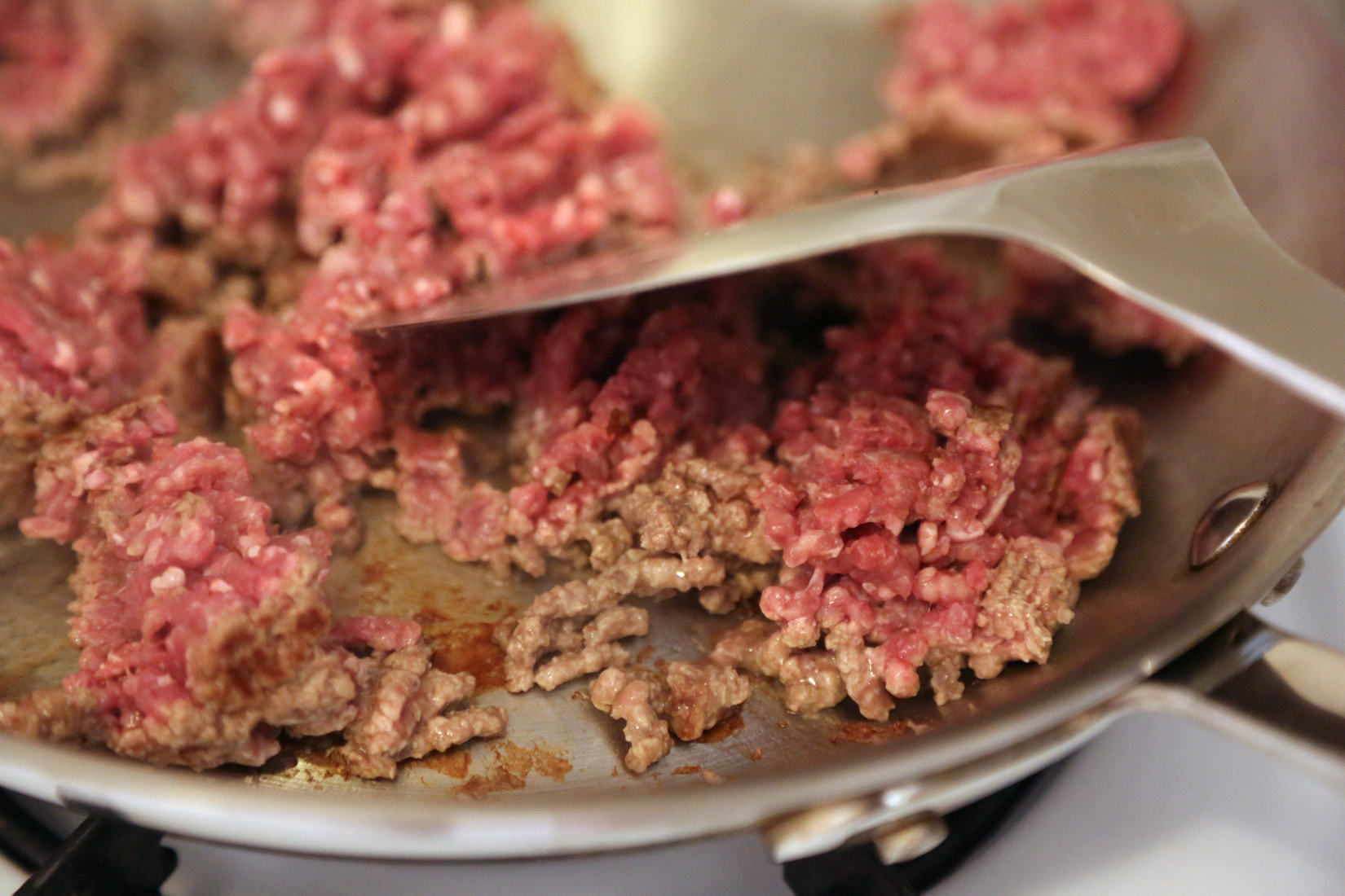 chop it up how to properly cook ground beef in pictures popsugar food chop it up how to properly cook ground beef in pictures popsugar food