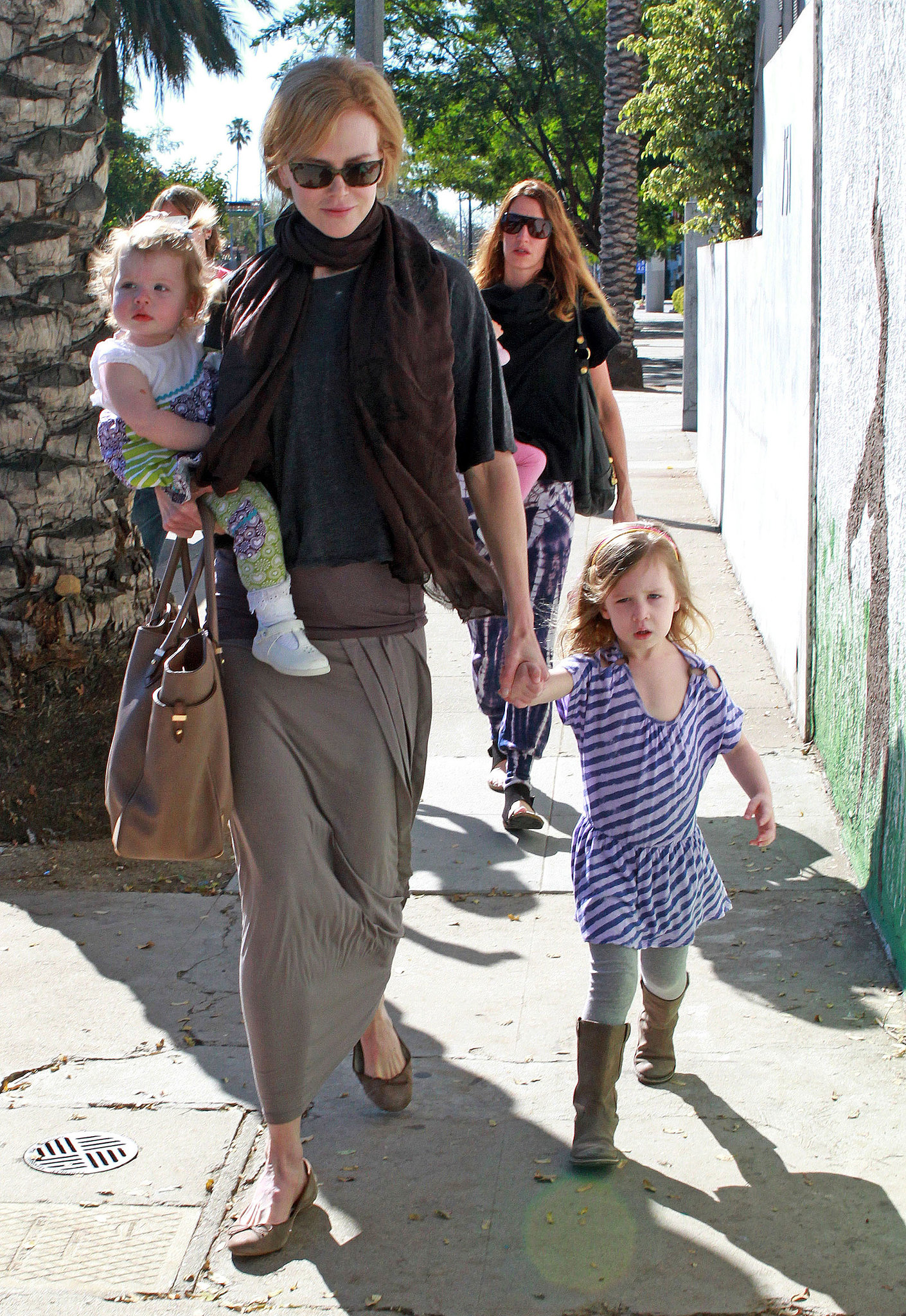 Nicole Kidman took her daughters, Sunday Rose and Faith, on a | The