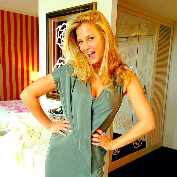 Bar Refaeli shared a snap from her hotel room before heading out for a day of press in Belgium.
Source: Instagram user barrefaeli
Bar Refaeli shared a snap from her hotel room before heading out for a day of press in Belgium.
Source: Instagram user barrefaeli