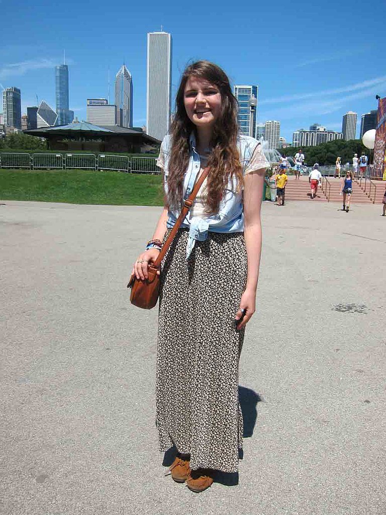 You can't buy style, and it seems Ellie didn't have to! Her look — which included a maxi skirt found at the Salvation Army and old moccasins — comprised items found and borrowed, like her mother's denim vest.
You can't buy style, and it seems Ellie didn't have to! Her look — which included a maxi skirt found at the Salvation Army and old moccasins — comprised items found and borrowed, like her mother's denim vest.