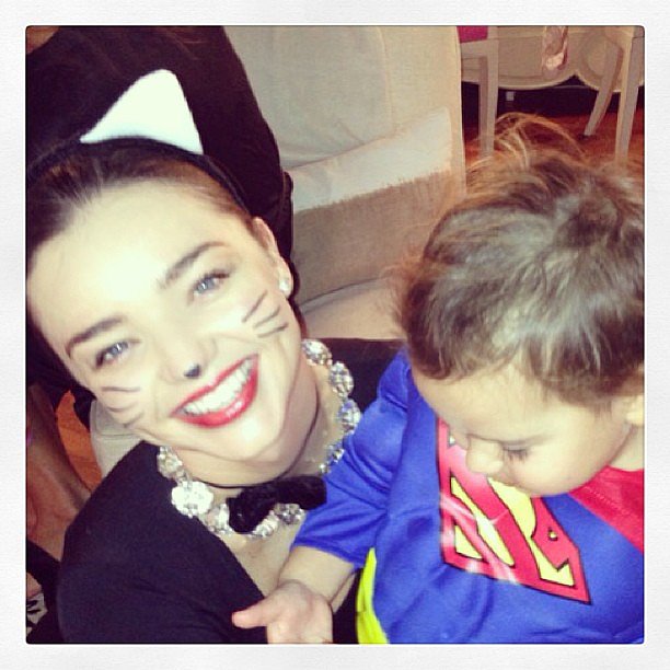 Miranda Kerr dressed as a cat while her son, Flynn Bloom, was Superman.
Source: Instagram user mirandakerr
Miranda Kerr dressed as a cat while her son, Flynn Bloom, was Superman.
Source: Instagram user mirandakerr