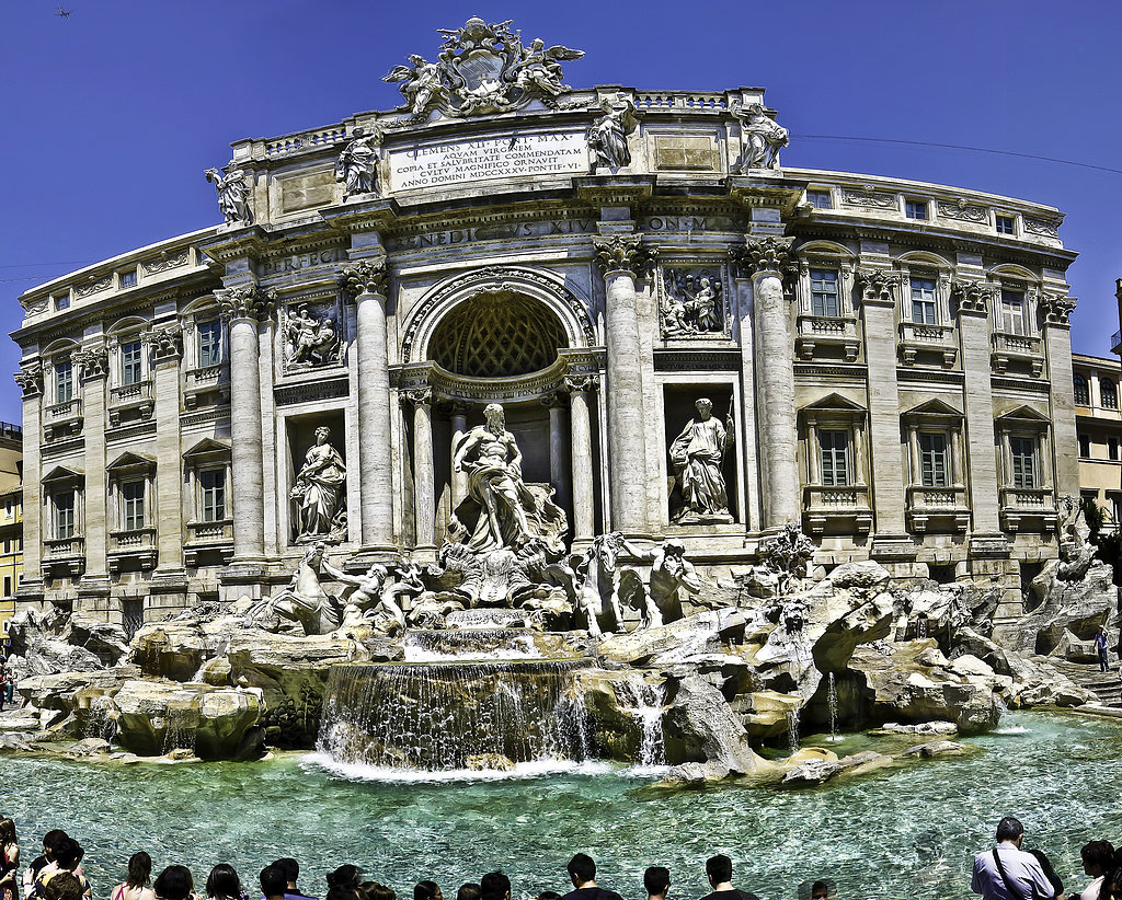 throw-a-coin-and-make-a-wish-in-the-trevi-fountain-in-italy-83-travel