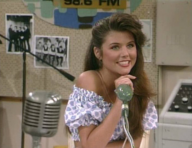 Kelly-Kapowski-GIFs.jpg