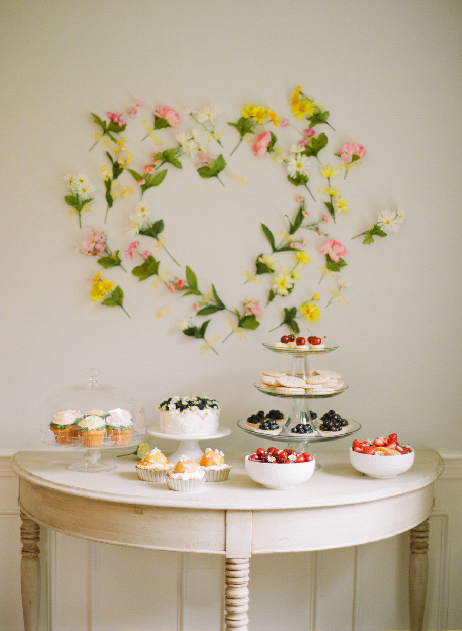 Floral Dessert Design 50 Ways to Add Hearts to Your Wedding