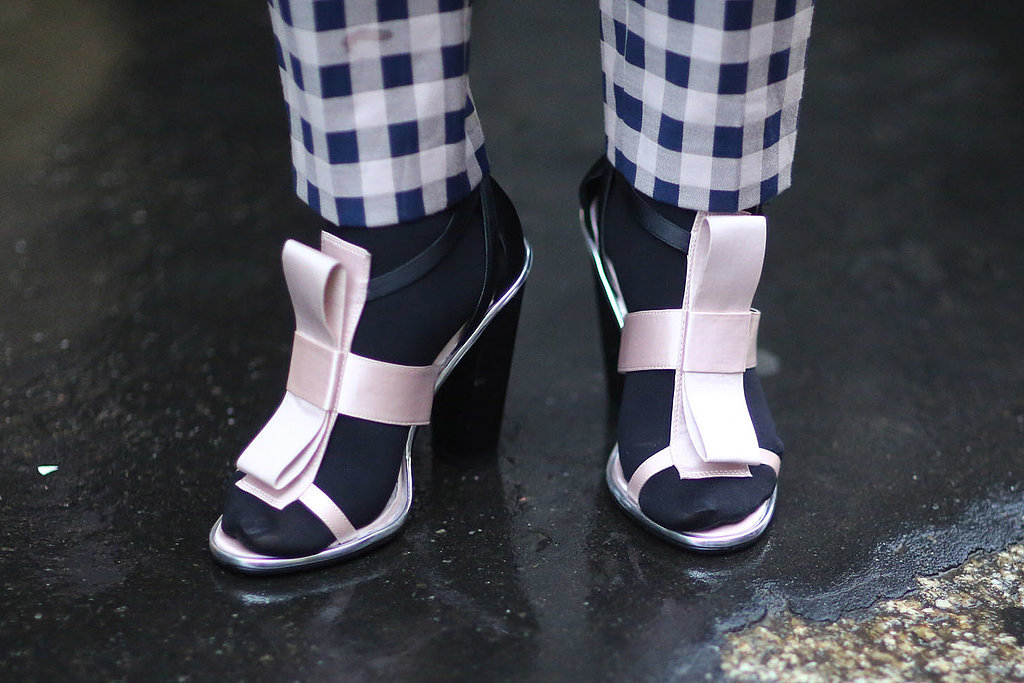 You can totally wear your sweet sandals this time of year. Just add socks.
Source: Tim Regas
You can totally wear your sweet sandals this time of year. Just add socks.
Source: Tim Regas