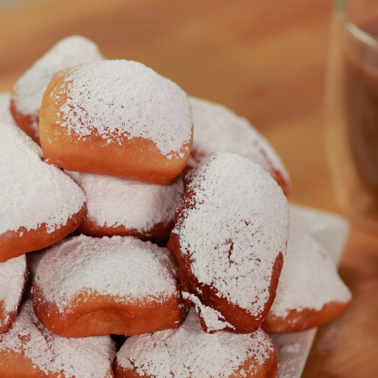 Homemade Beignets à la Cafe du Monde