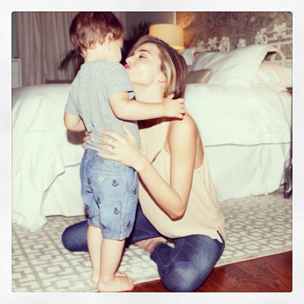 Miranda Kerr gave her son, Flynn, a kiss.
Source: Instagram user mirandakerr
Miranda Kerr gave her son, Flynn, a kiss.
Source: Instagram user mirandakerr