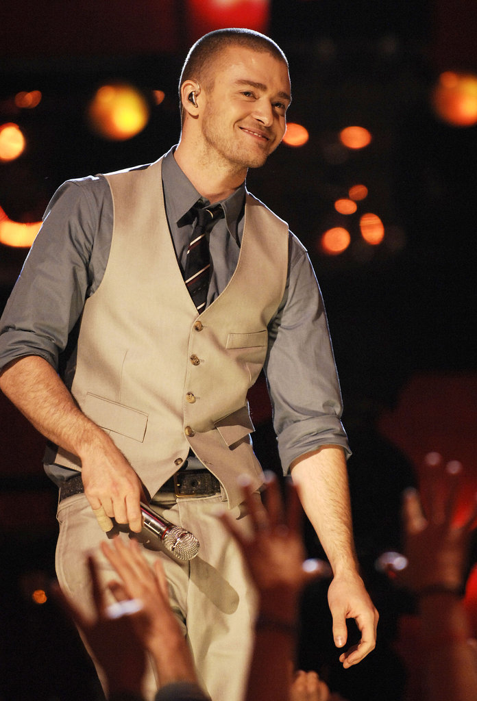 When he gave this midperformance smirk at the 2007 Grammys. When he gave this midperformance smirk at the 2007 Grammys.