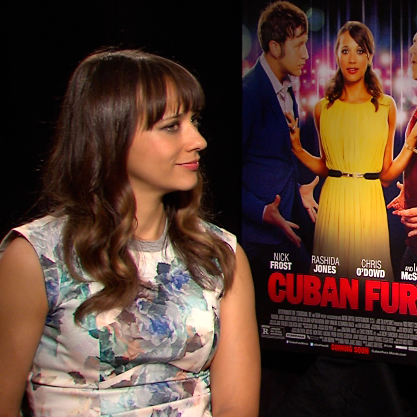 Rashida Jones: "I'm a Secret, Wannabe Hip-Hop Backup Dancer"