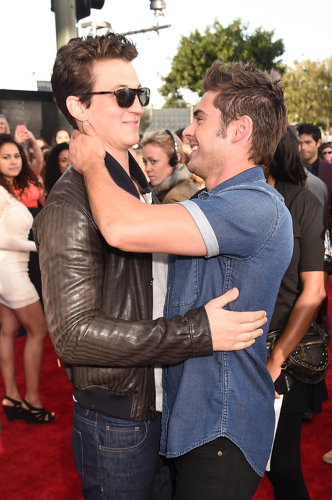 Zac Efron Looked Happy To See Miles Teller The Mtv Movie Awards Were