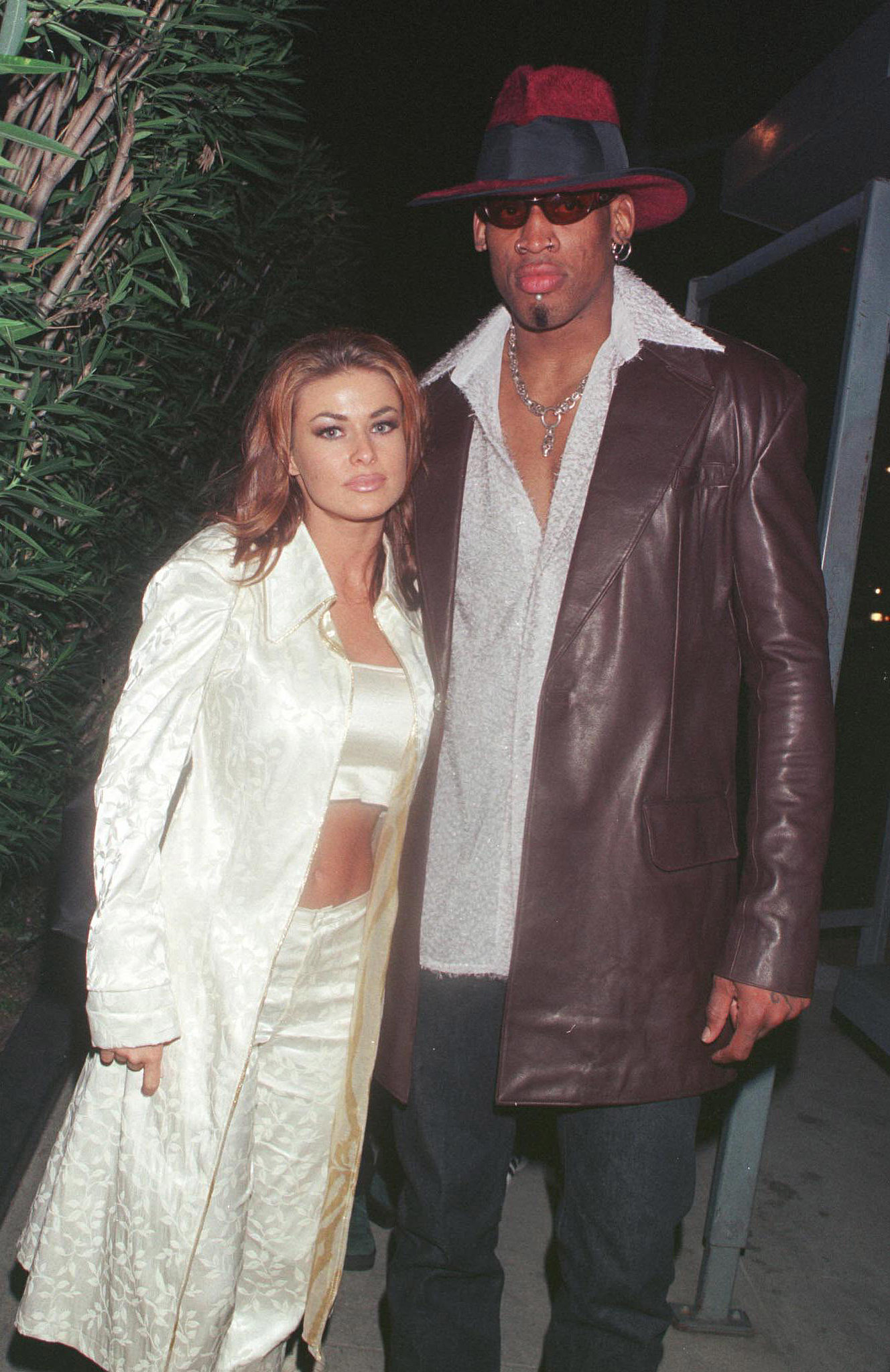 carmen-electra-and-dennis-rodman-were-married-in-las-vegas-in-you-won-t-believe-these