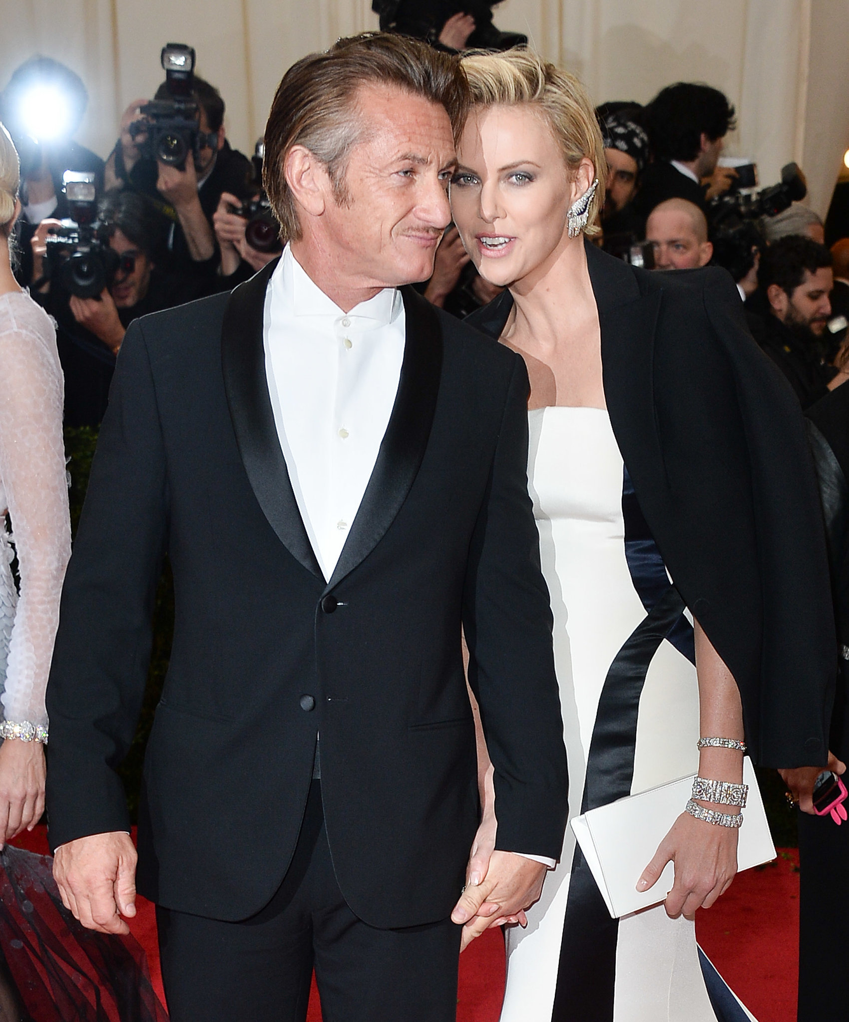 Sean Penn And Charlize Theron All The Met Gala S Sexiest Sweetest Couple Moments Popsugar