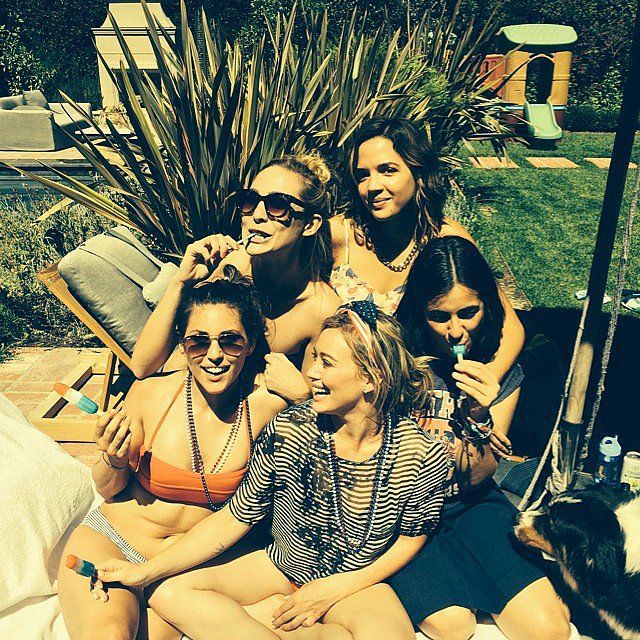 Hilary Duff kept things festive with her girlfriends.
Source: Instagram user hilaryduff
Hilary Duff kept things festive with her girlfriends.
Source: Instagram user hilaryduff