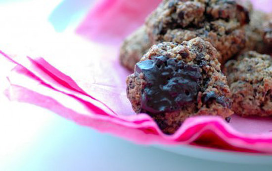 Chocolate Cherry Granola Bites Chocolate Cherry Granola Bites