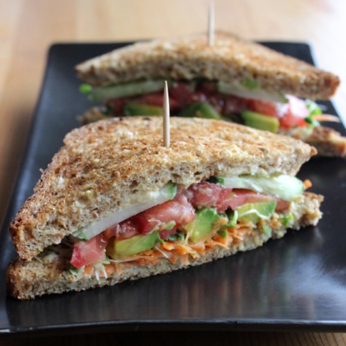Veggie and Hummus Sandwich Veggie and Hummus Sandwich