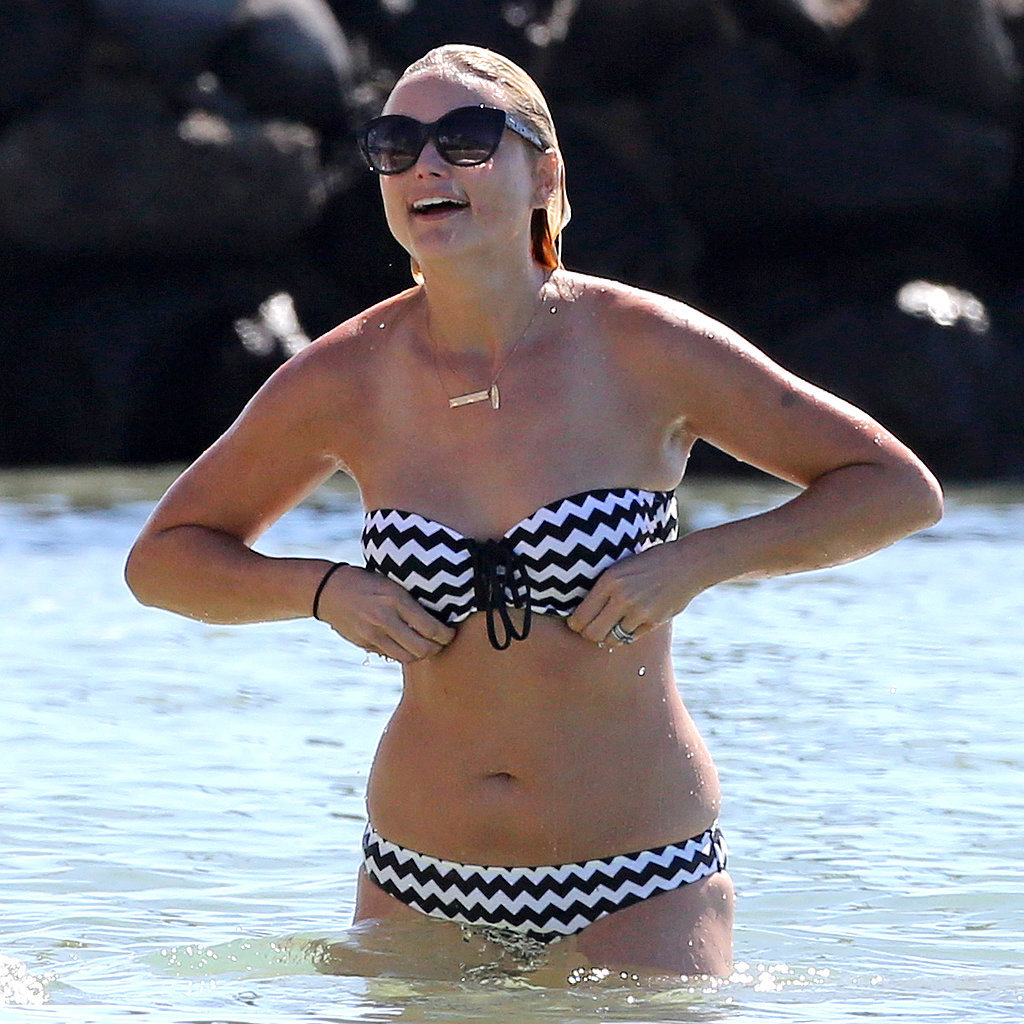 Miranda Lambert Bikini Pictures in Hawaii POPSUGAR Celebrity