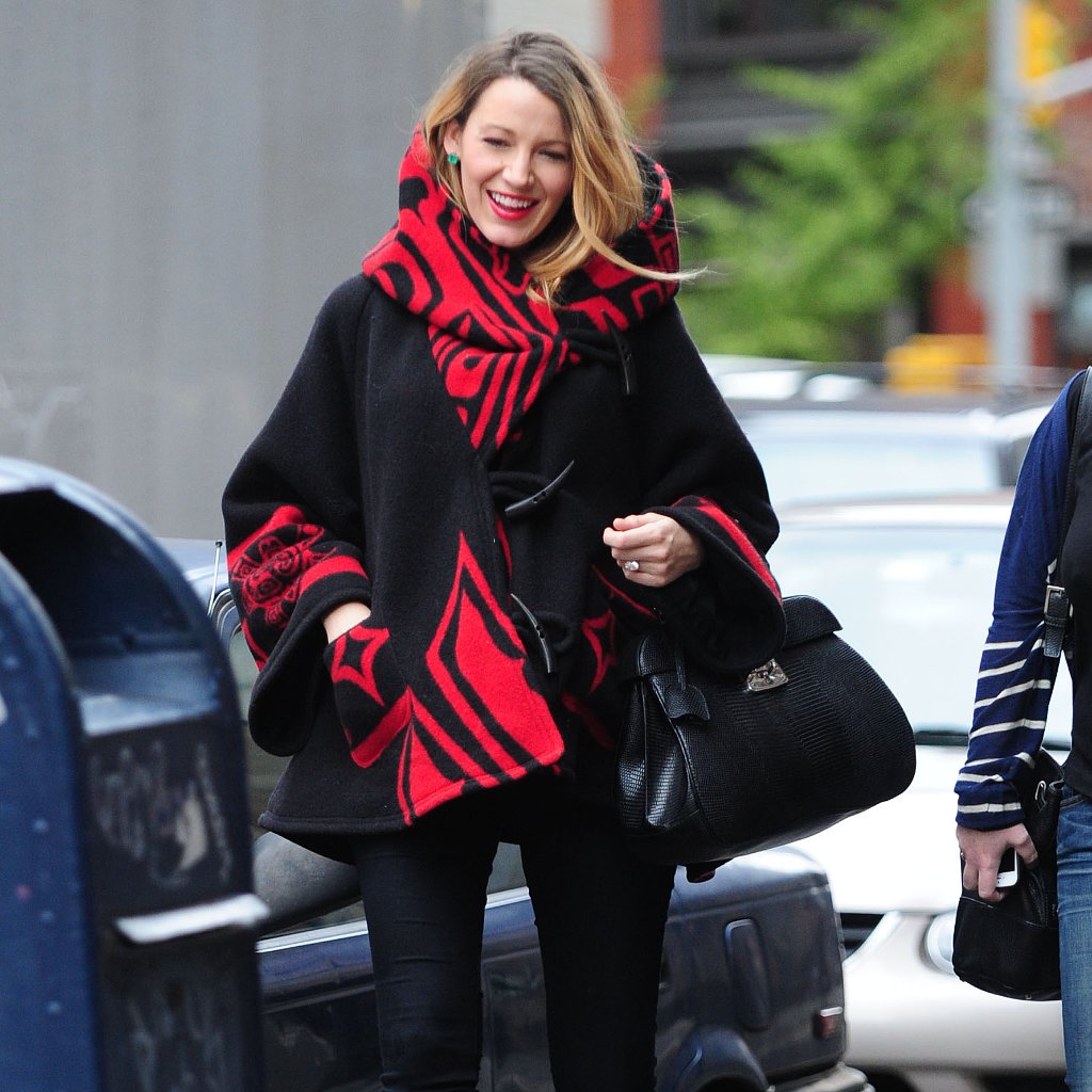 Blake Lively Pregnant Wearing Poncho Street Style Popsugar Fashion 