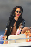 Cheers 2015! Stars Popping Bottles