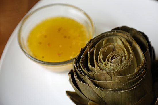 Seriously Indulgent: Steamed Artichokes With Lemon-Pepper Butter Seriously Indulgent: Steamed Artichokes With Lemon-Pepper Butter