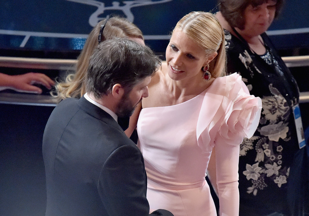 Gwyneth Paltrow Talked With Julianne Moore's Husband, Bart Freundlich