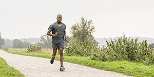 3 Quick And Easy Ways To Prevent Running Injuries 3 Quick And Easy Ways To Prevent Running Injuries