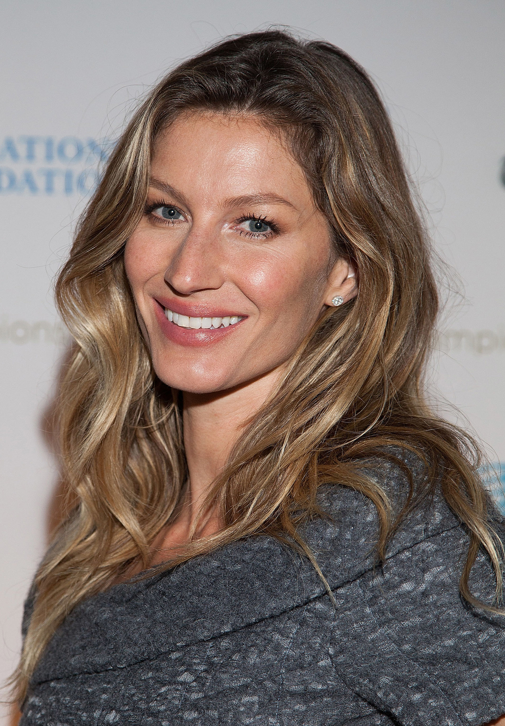 Gisele Bündchen | 17 Celebrities Who Will Make You Love Your Freckles