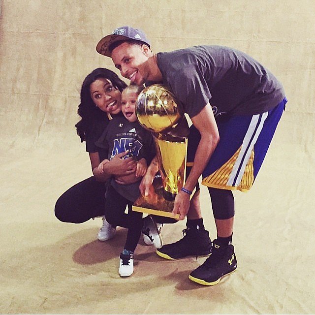 Stephen Curry With His Wife, Daughter After Nba Finals Win 