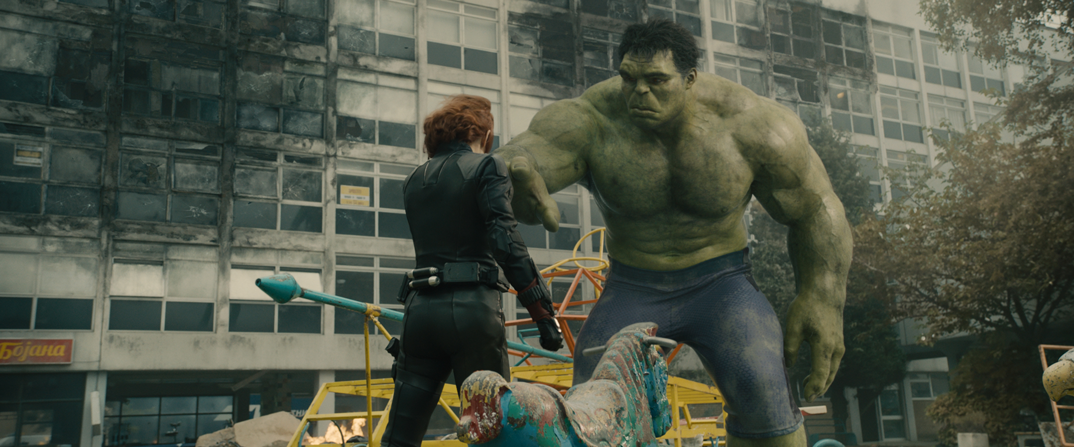 Black Widow And The Hulk 45 Pop Culture Halloween Costume Ideas For