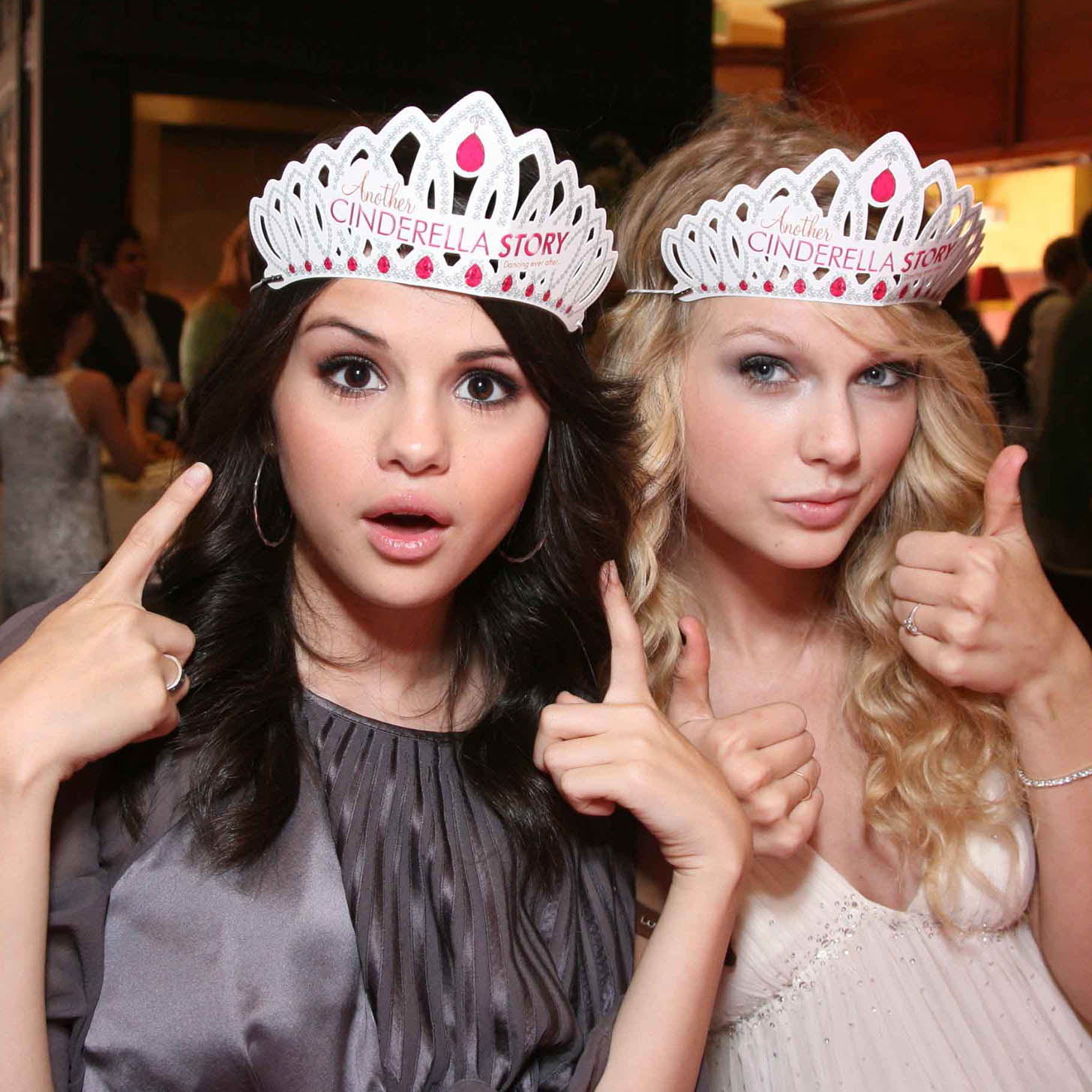 Selena Gomez And Taylor Swifts Friendship Video Popsugar Celebrity