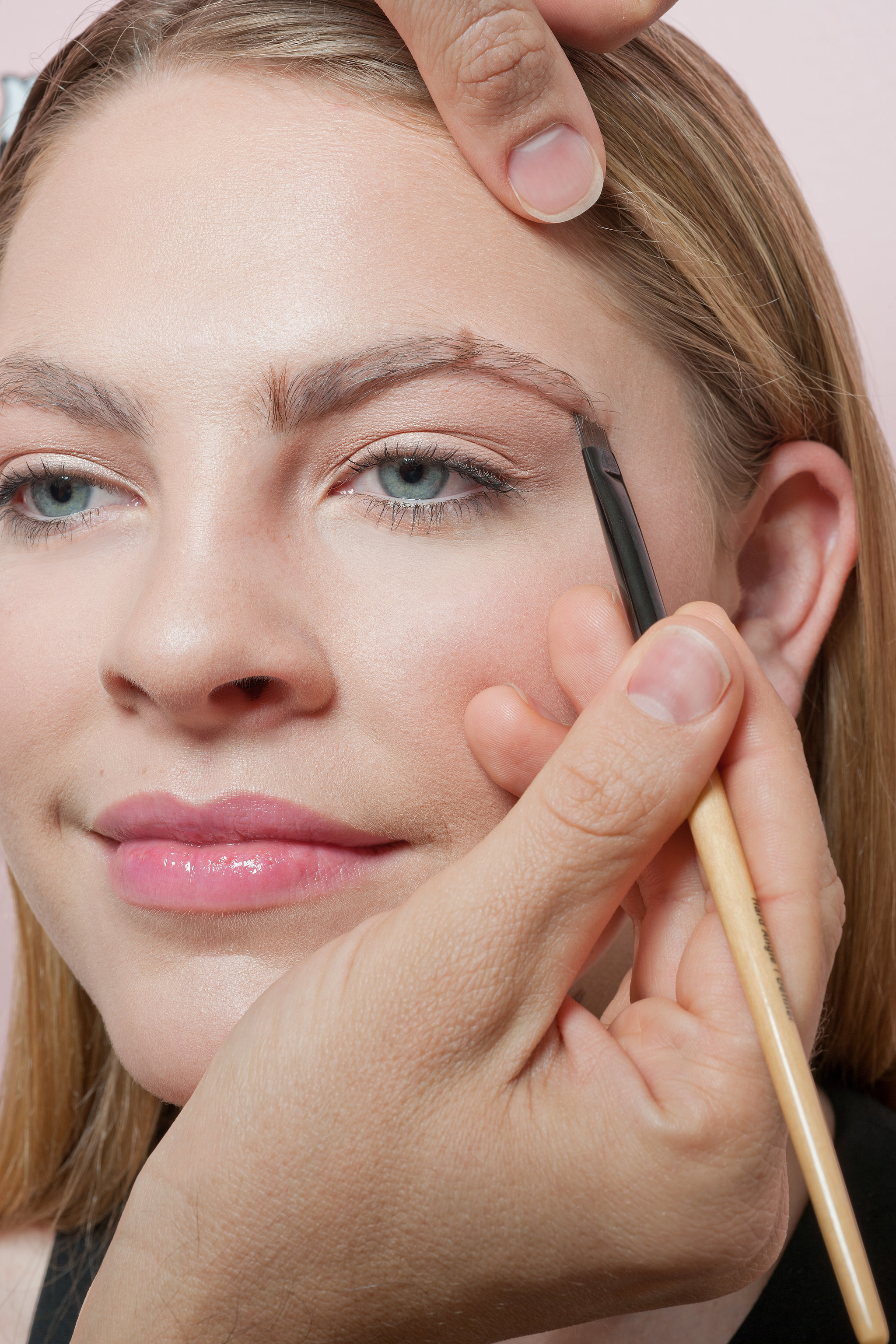 Customize your brow shape before waxing Here's How to Finally Arch