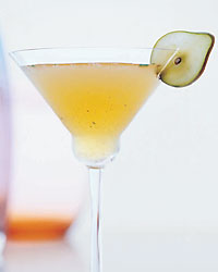 Spiced Rum and Pear Thanksgiving Cocktail Recipe Spiced Rum and Pear Thanksgiving Cocktail Recipe