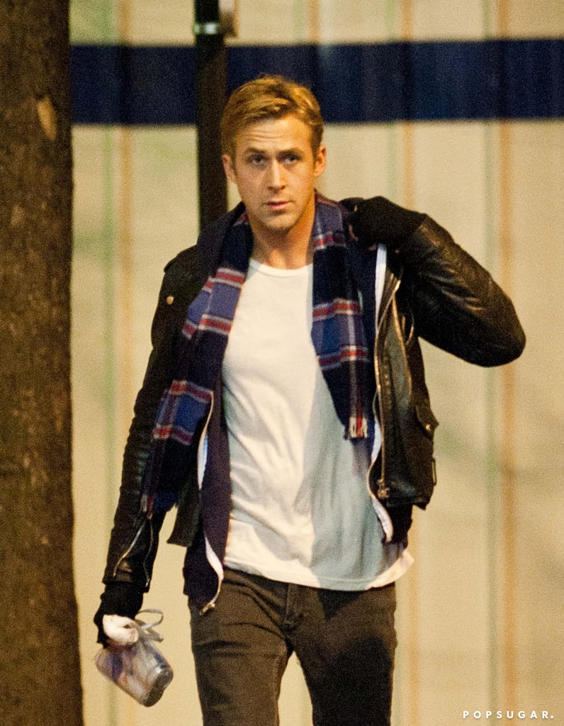 Ryan Gosling Looking Hot In Public Photos Popsugar Celebrity 5012