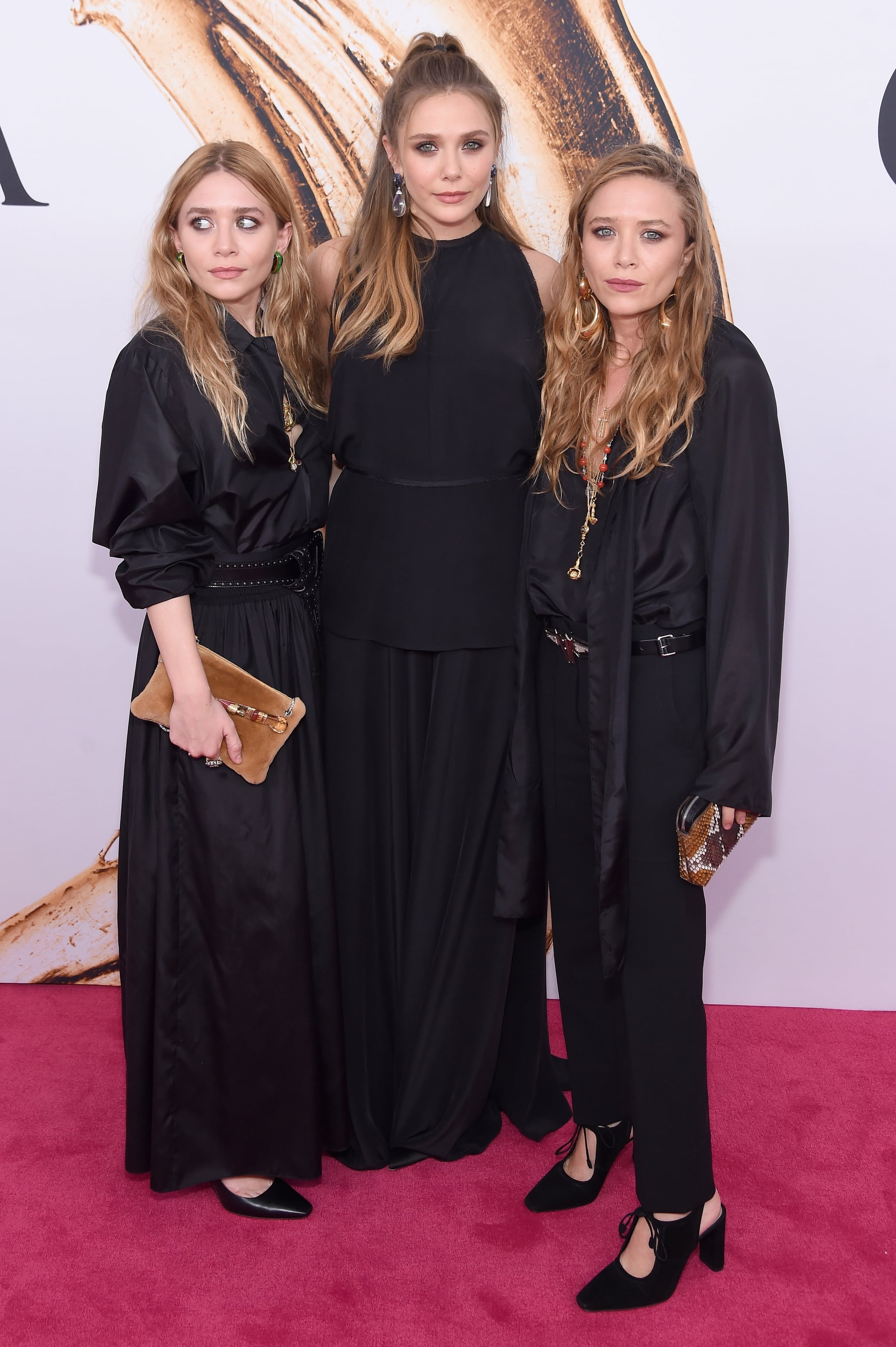 Mary Kate Elizabeth And Ashley Olsen The Fashion Crowd Goes All Out