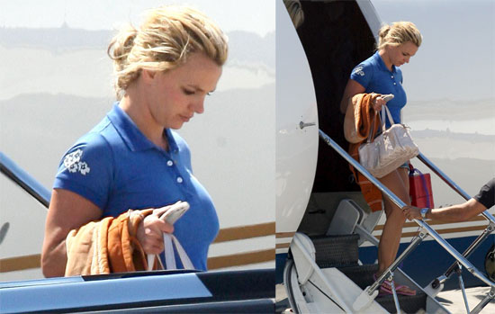 Photos of Britney Spears Arriving in LA After Weekend in Vega Photos of Britney Spears Arriving in LA After Weekend in Vega