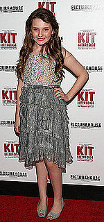 Trendtotting: Abigail Breslin Shimmers Down Red Carpet Trendtotting: Abigail Breslin Shimmers Down Red Carpet