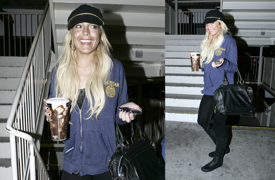Lohan Is Back in LA and LOVING It Lohan Is Back in LA and LOVING It