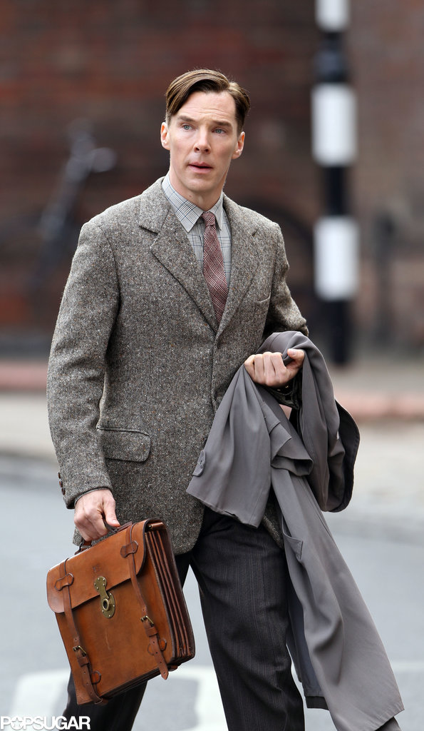 Benedict Cumberbatch wore a suit and tie on set in London. | Keira and ...