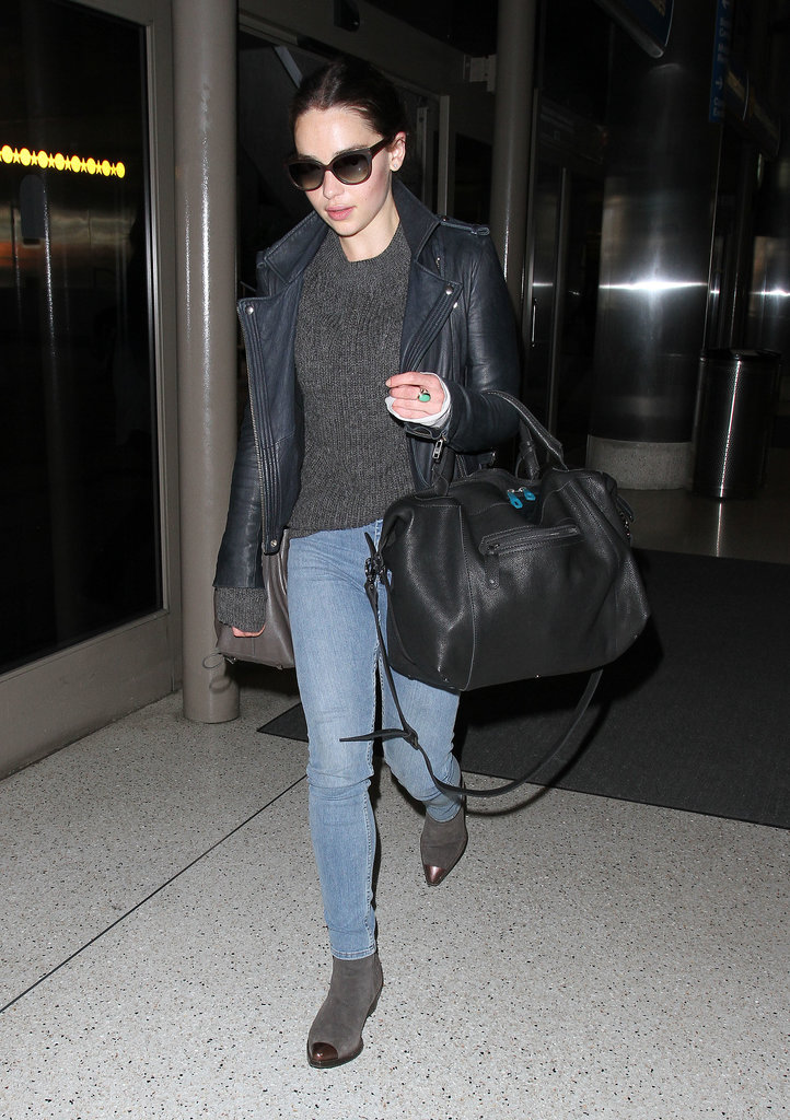 Emilia Clarke kept her style palette dark at LAX. | 91 Style Tips to ...