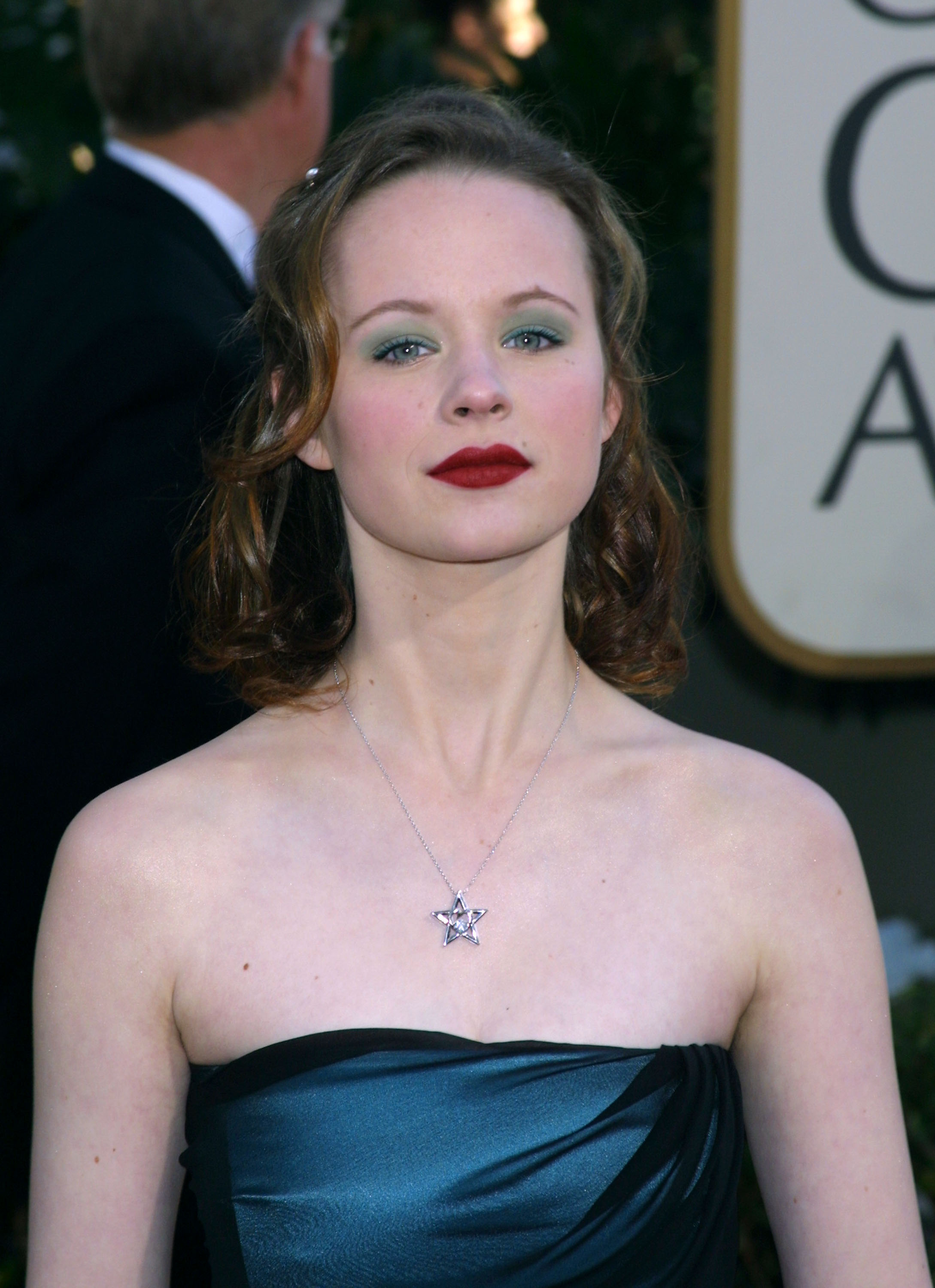 Thora Birch gif