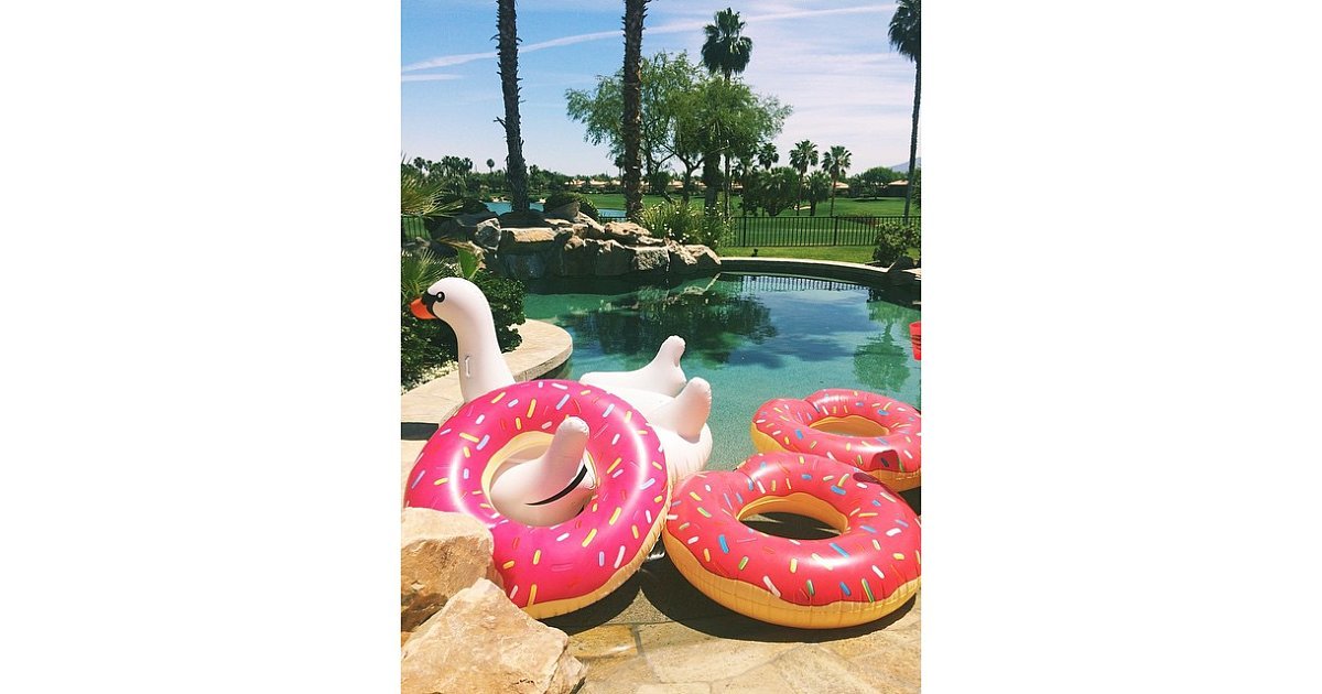 Fun Pool Accessories | 11 Things the Cutest Parties Always Have ...