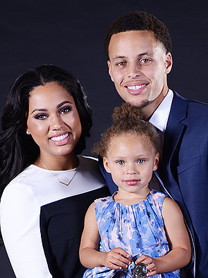 Cute Pictures of Stephen Curry and His Wife, Ayesha | POPSUGAR Celebrity