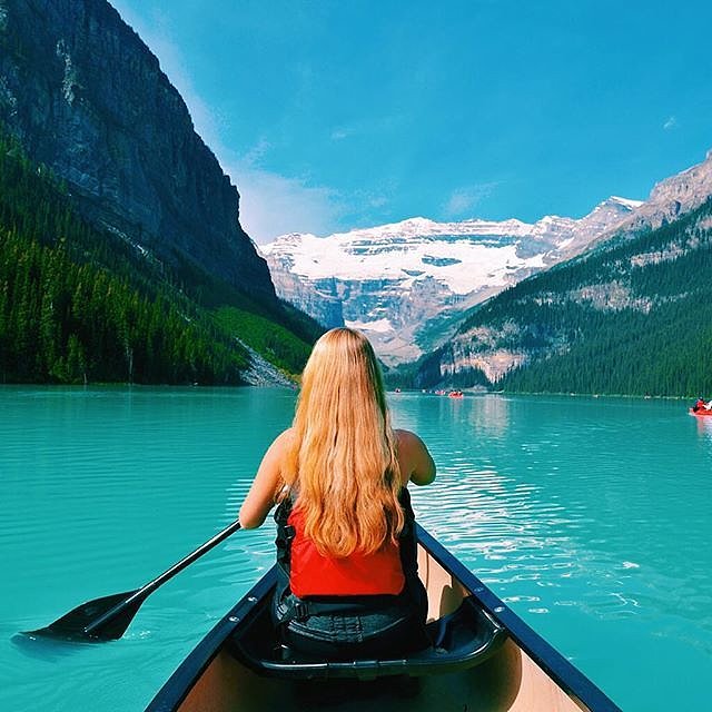 Go Canoeing on Lake Louise in Canada | 50 Experiences Around the World ...