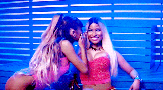 Resultado de imagen de Ariana Grande y Nicki Minaj Side To Side