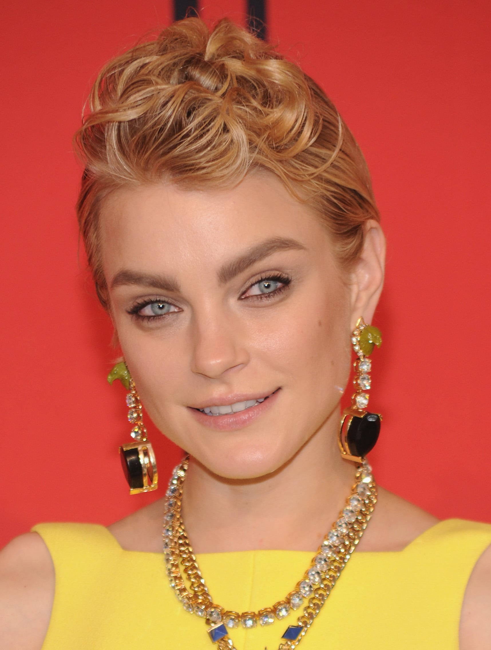 Jessica Stam | 60+ Trendy Bangs For All Face Shapes and Hair Textures ...