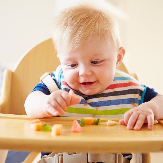 Tips For Introducing Finger Foods to Babies | POPSUGAR Moms
